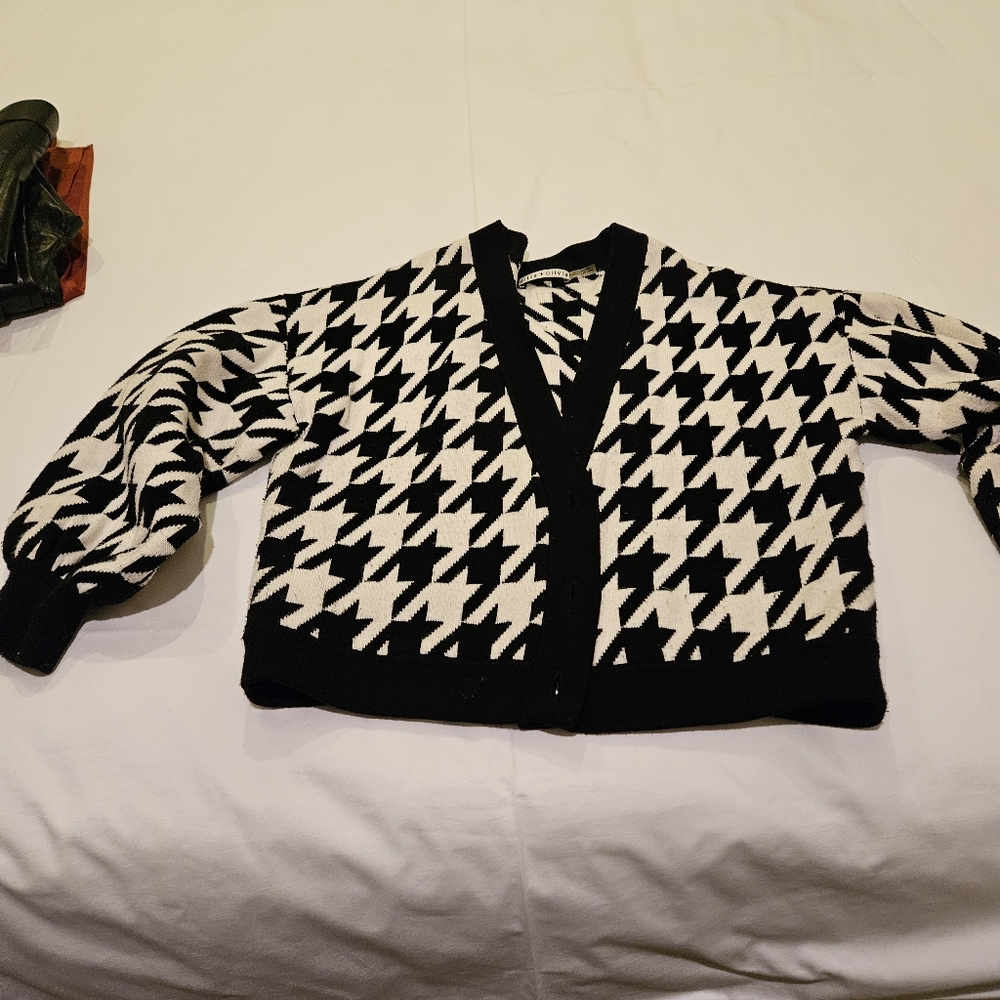 Sweater - Picture 3 of 3